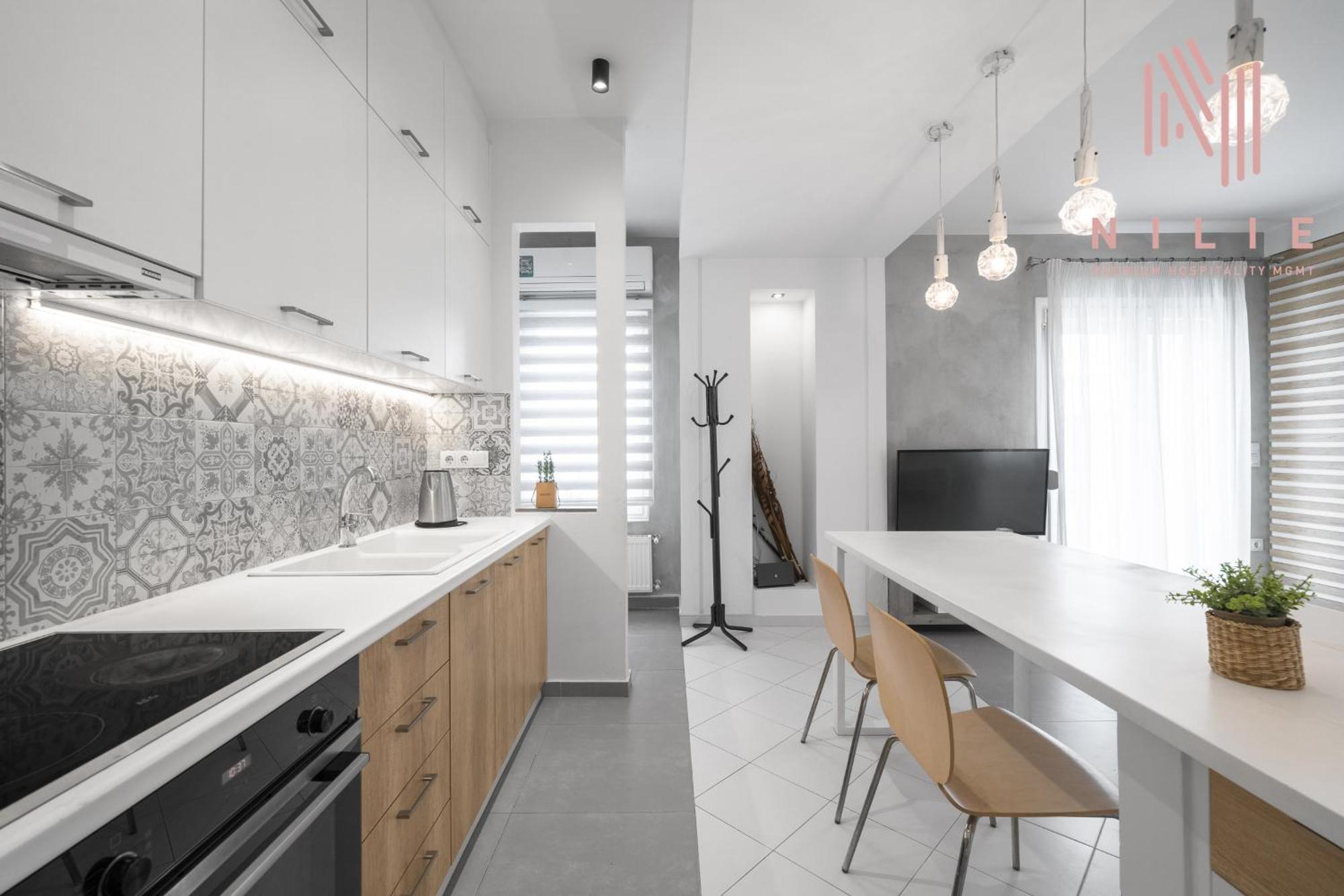 Pendente, Nilie Hospitality Mgmt Thessaloniki