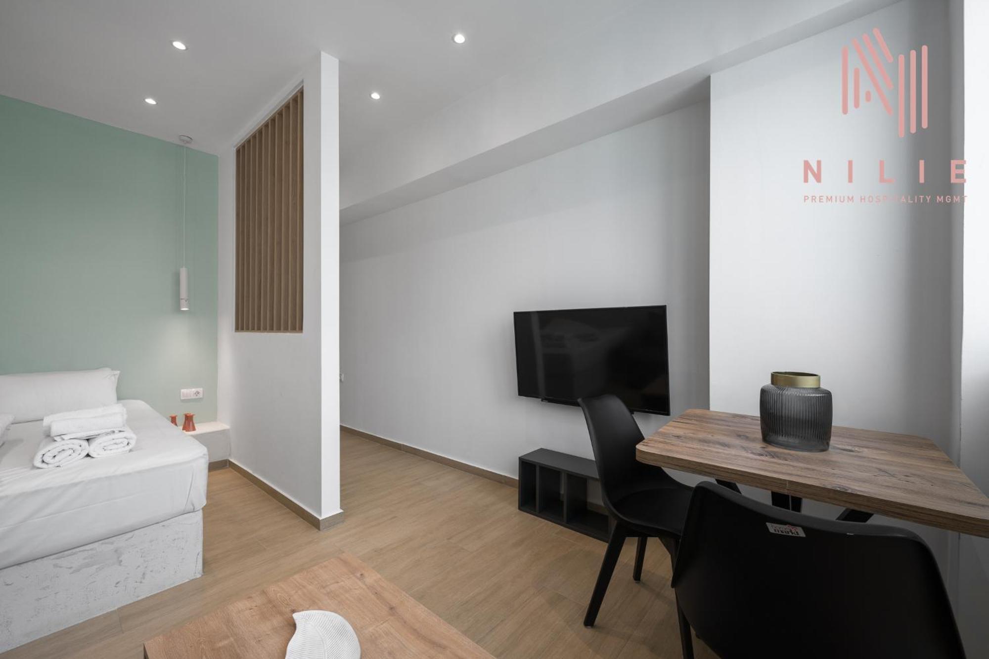 Pendente, Nilie Hospitality Mgmt Apartment *